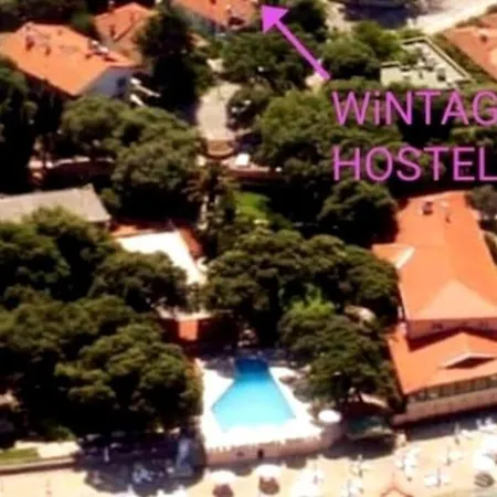Vintage Denize Ve Carsiya Cook Yakin.